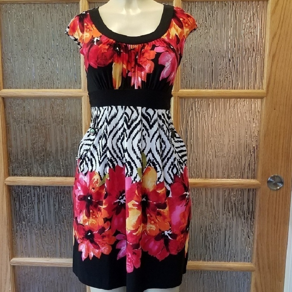 Sweet Storm Bold Floral Tie-Back Dress